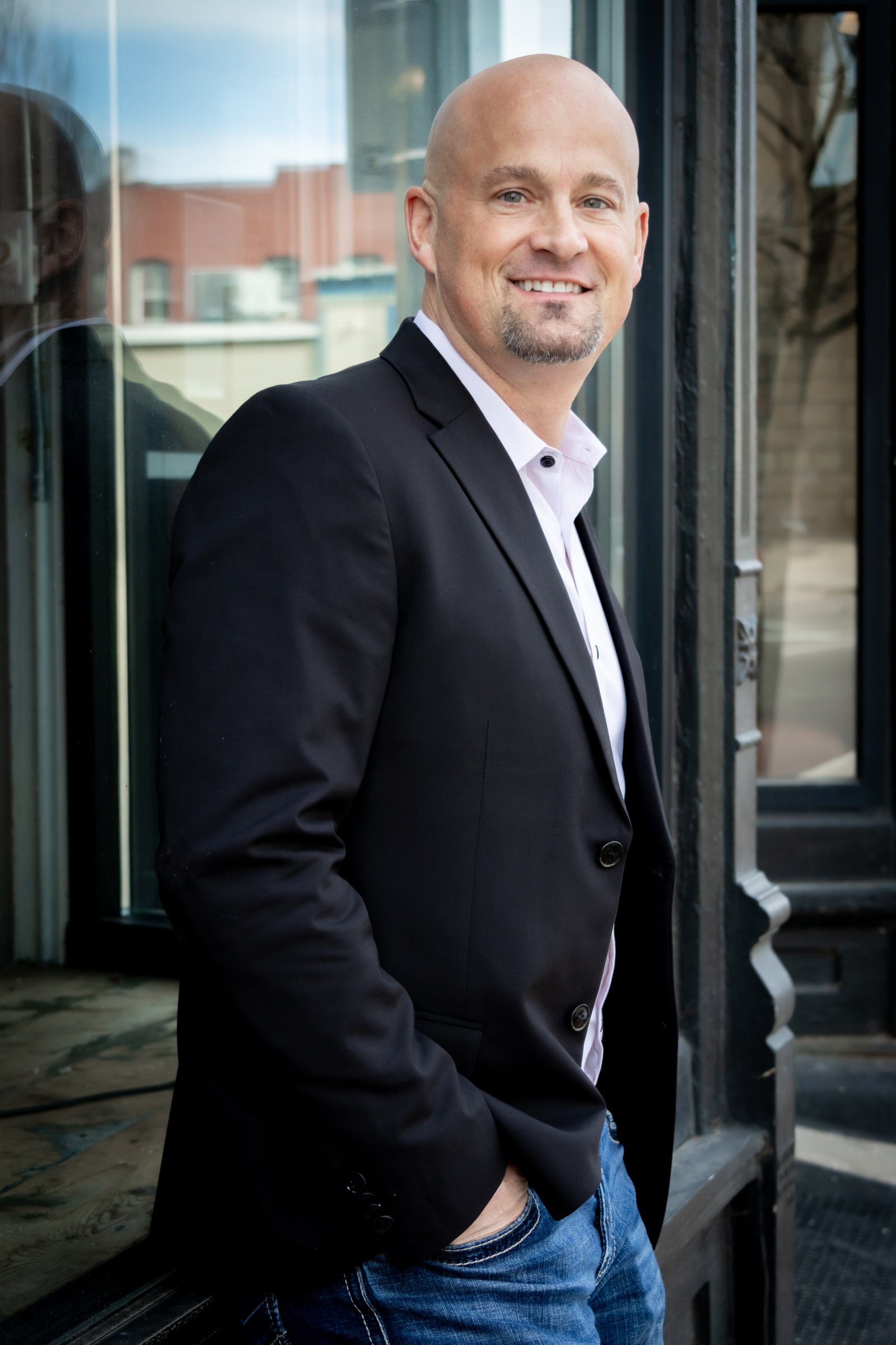 Kelly Stelzer Portrait - Stelzer Real Estate